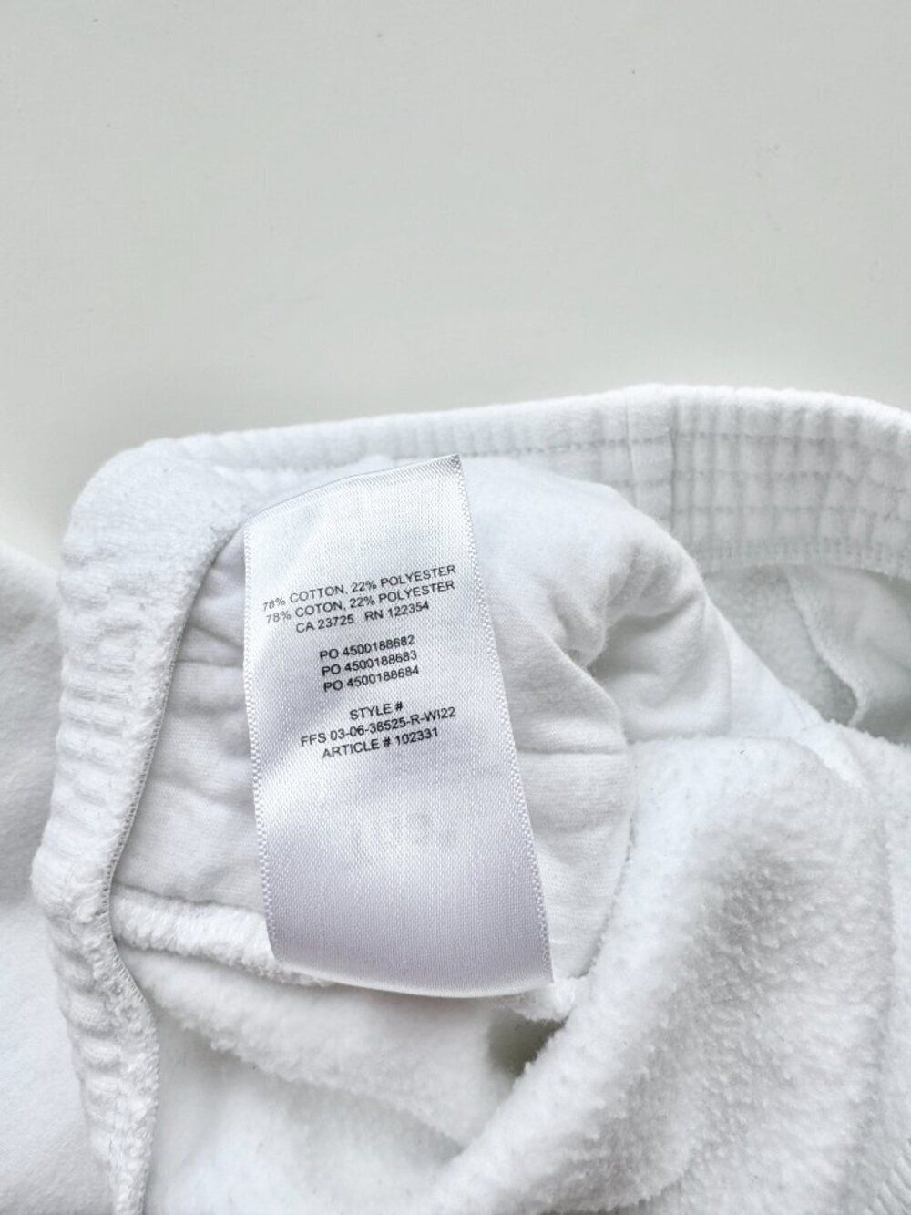 Aritzia TNA White Cozy Fleece Mid Rise Perfect Fit Jogger Sweatpants, Size XS - Picture 10 of 15